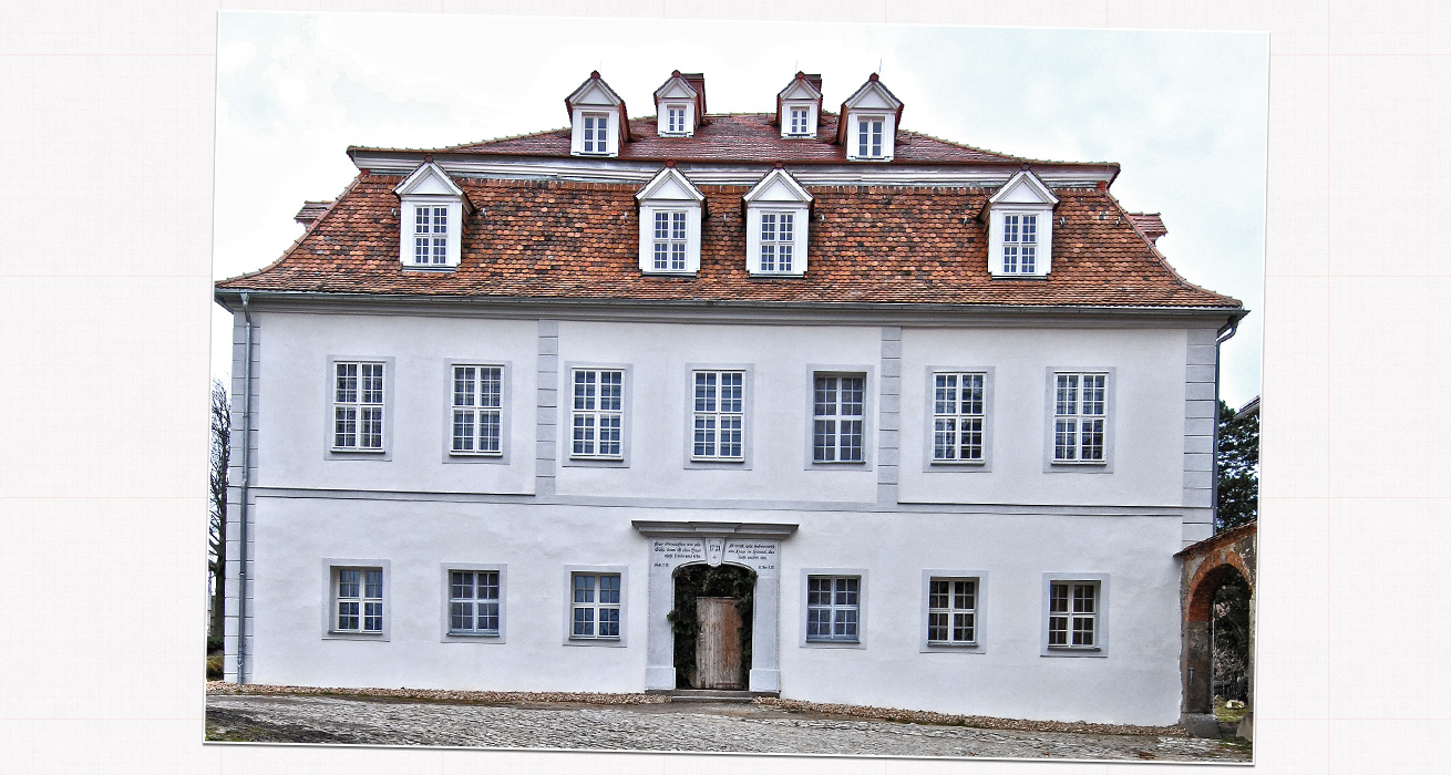 Restaurierung der historischen Putzfassade - Schlusszustand - Zinzendorfschloss, Berthelsdorf