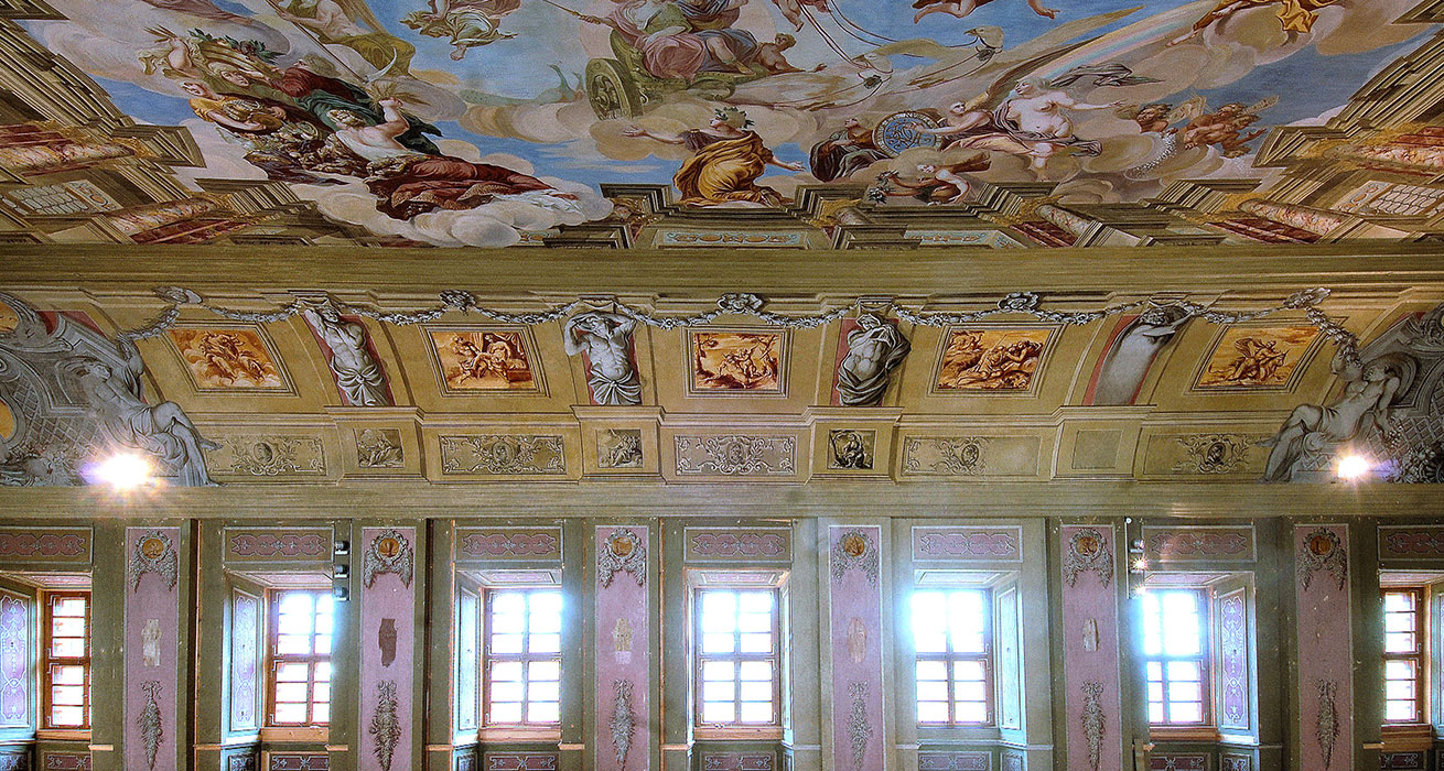 Schloss Tenneberg - Restaurierungder Deckenmalerei im Festsaal